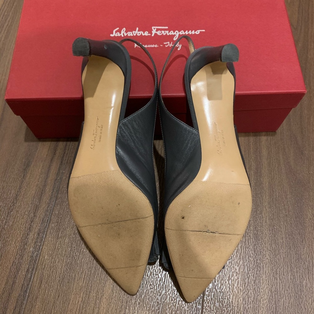 Salvatore Ferragamo Mimmi Leather Slingback Pumps - Picture 5 of 7
